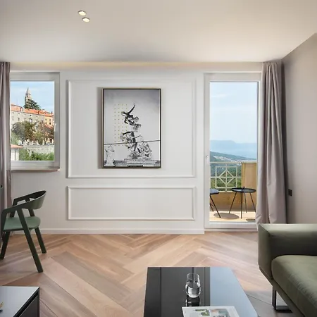 Navona Apartment